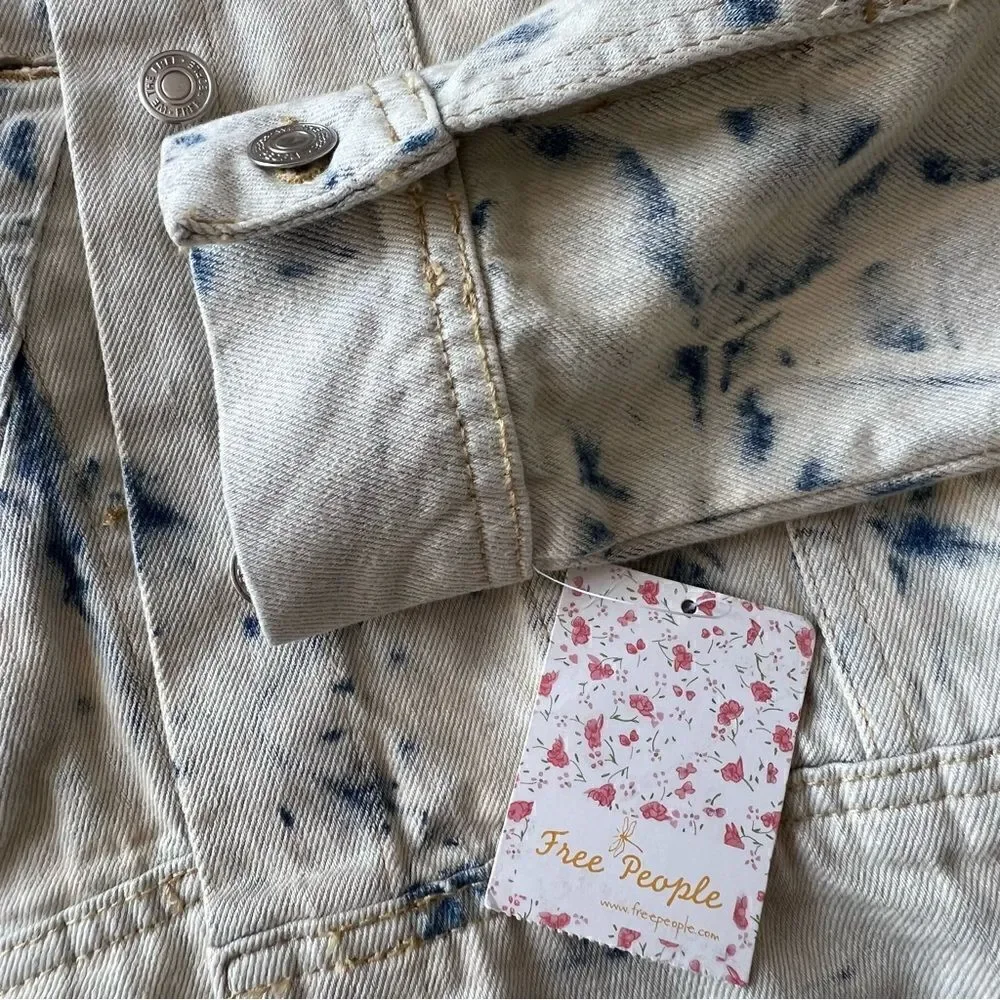 FREE PEOPLE Jones Tie Dye Blue Denim Jacket Size M. - Picture 10 of 11